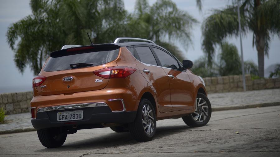  JAC T40 2017 года  (фото 12 из 18)